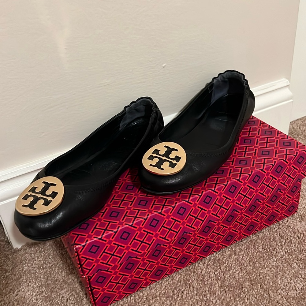 Tory Burch - Minnie Travel Ballet Flats (Size 6)